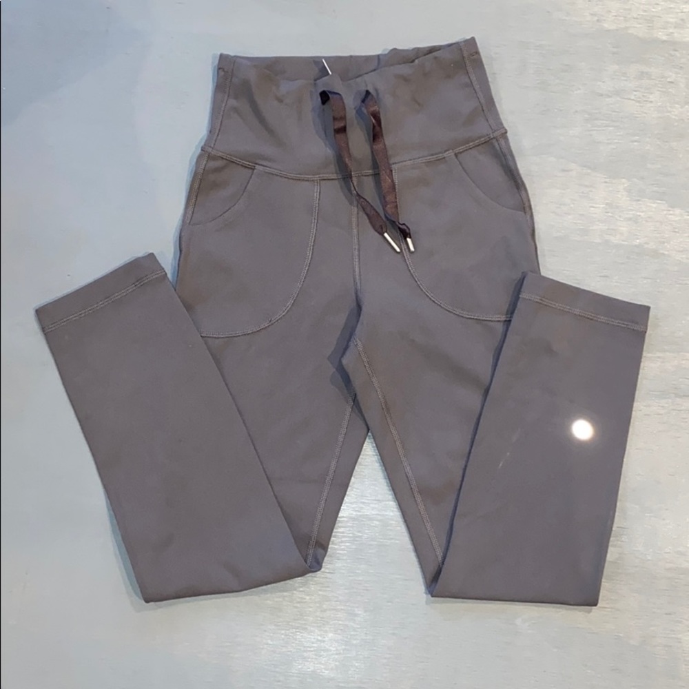 LULULEMON ANKLE PANT SIZE 2